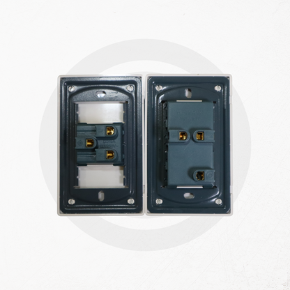 Wall Outlet - Universal Socket - Gold