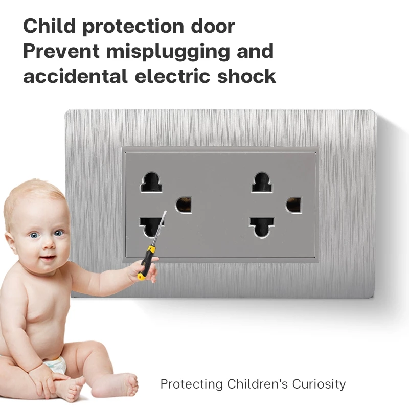 Wall Outlet - Universal Socket - Gold